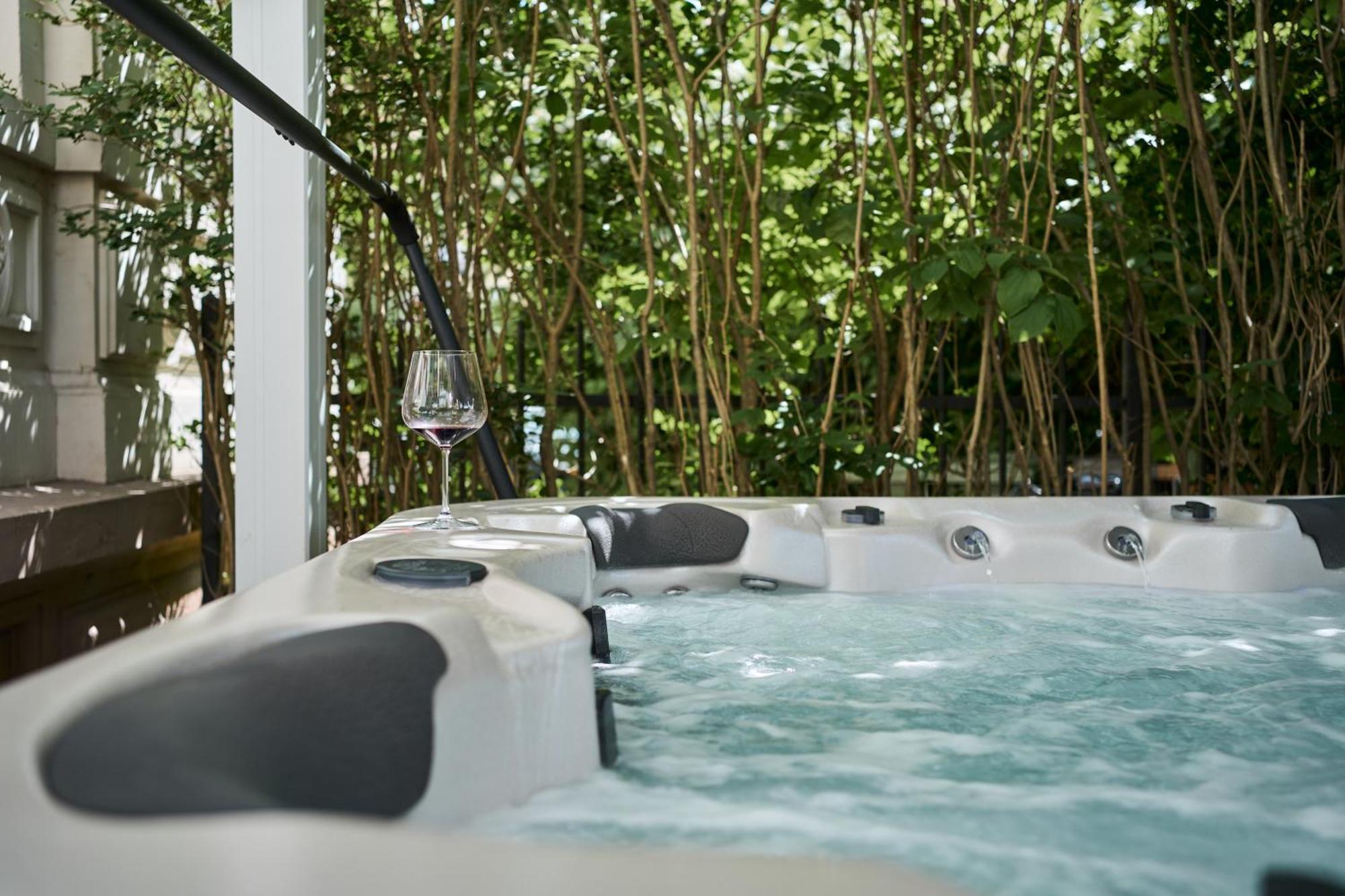 Historical Luxury Homes - Stadtvilla Mit Jacuzzi Und Garten Freiburg im Breisgau Kültér fotó